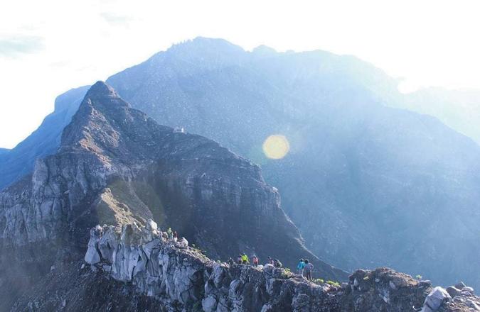 Gunung Raung | Trek Pendakian Tersulit Di Jawa